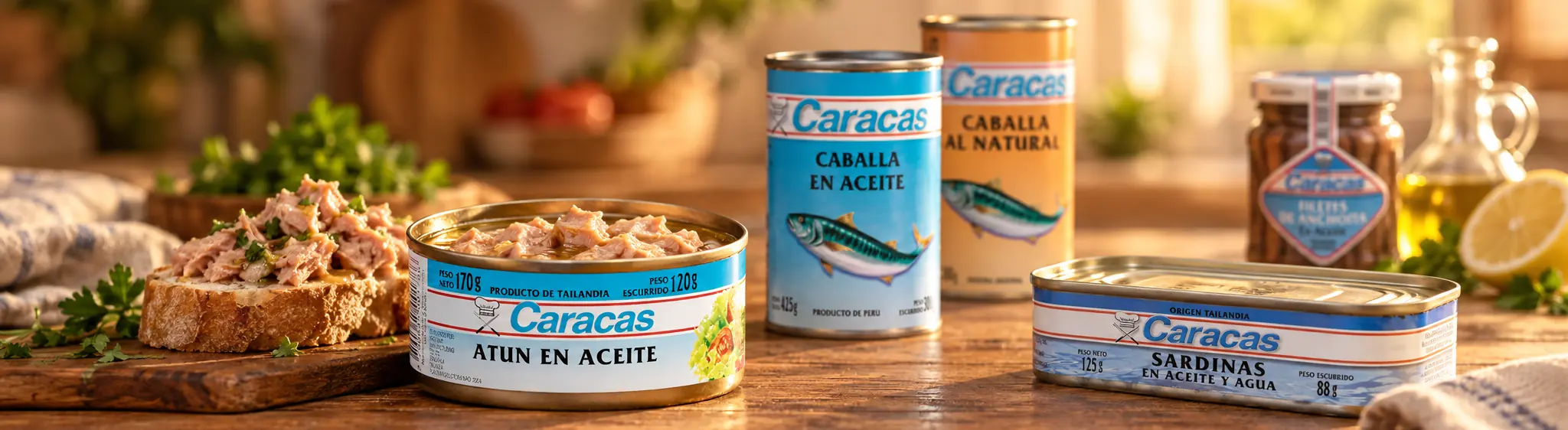 Conservas de pescado Caracas: atún en aceite, caballa, sardinas y filetes de anchoíta, con pan y limón